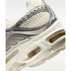 Air Max Moto 2K
