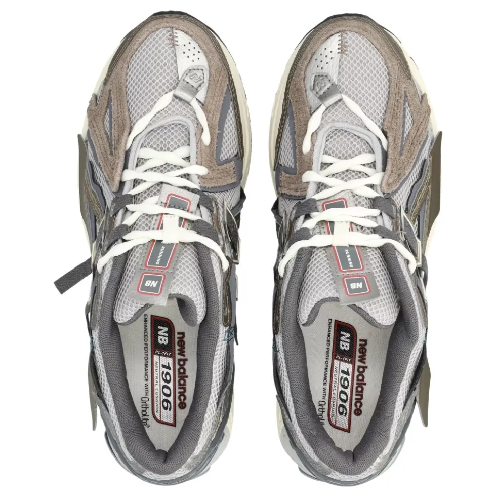 1906A Sneaker