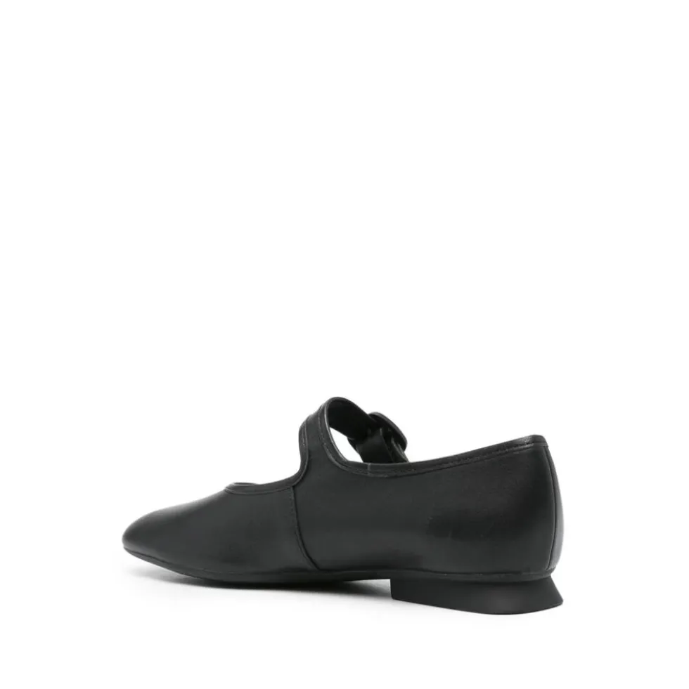 Ballerinas