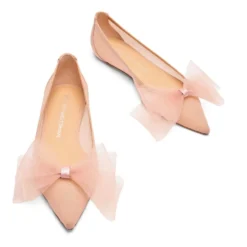 Blushing Bow Flat