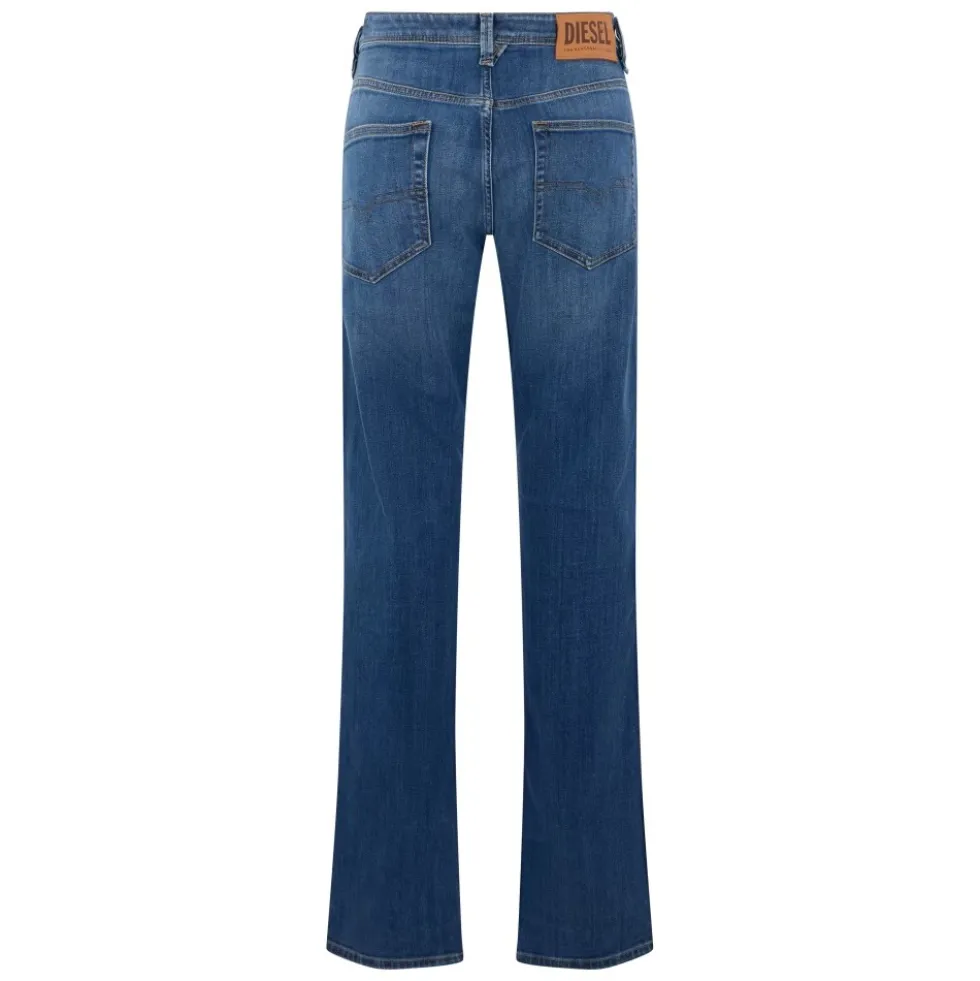 Boot-cut Jeans
