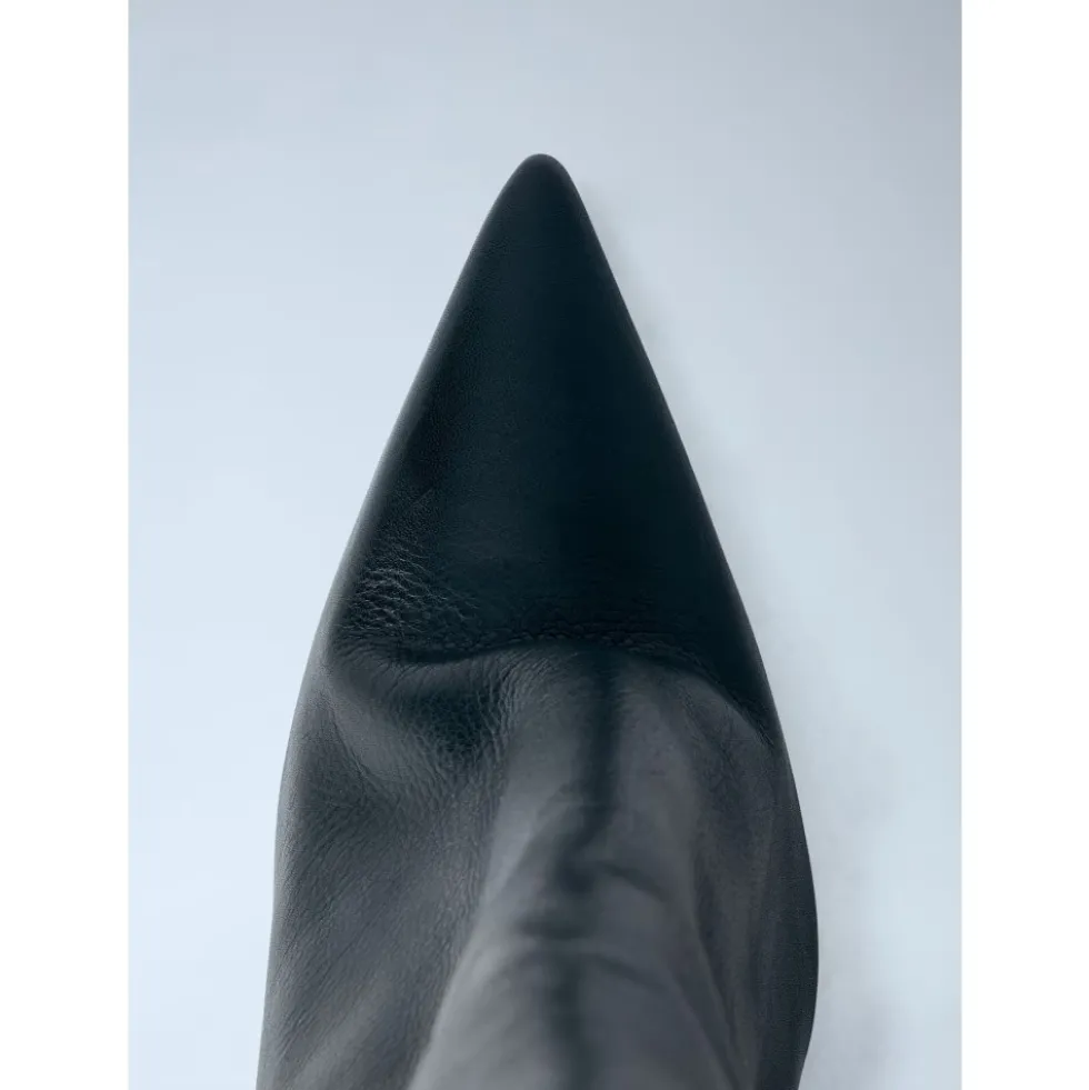Cantilever 8 Sharp Flared Boots