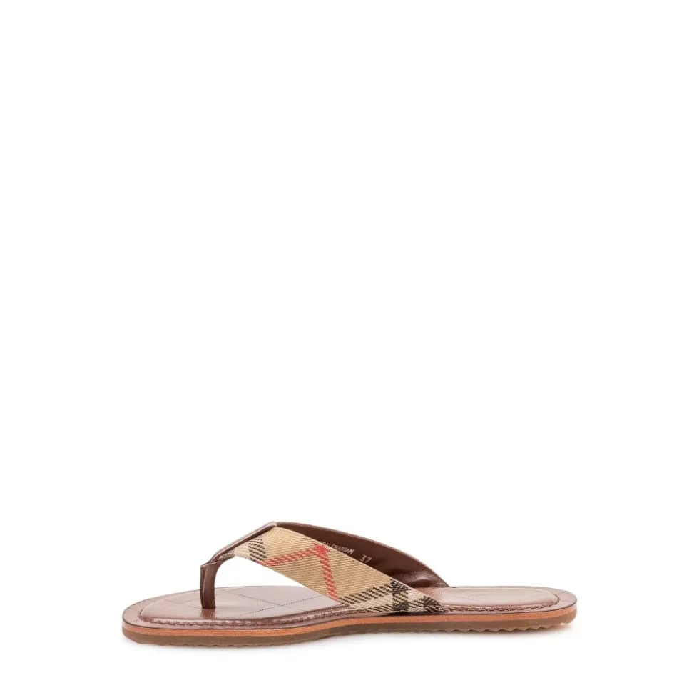 Check Pavilion Sandaler