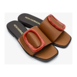 Ciabattina con fascione e accessorio