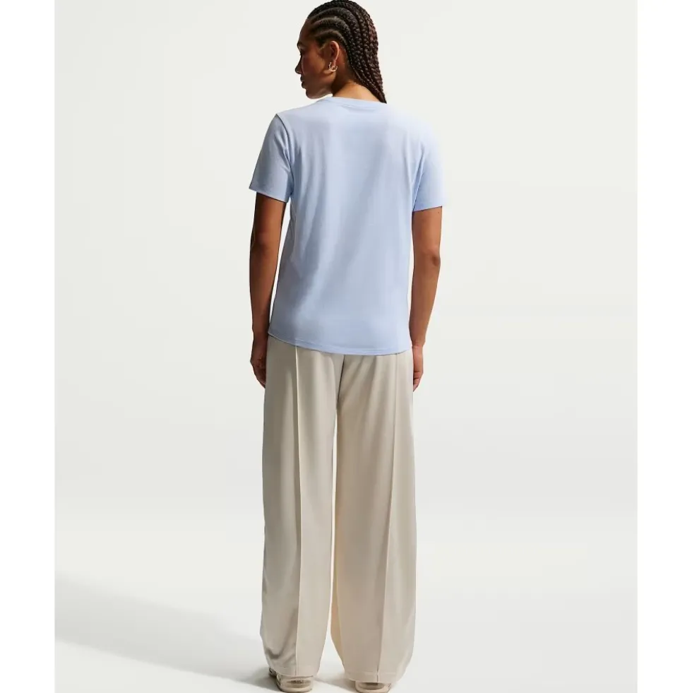 Club Tee