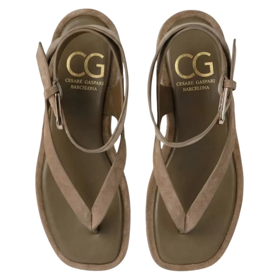Desert Strap Suede Sandals