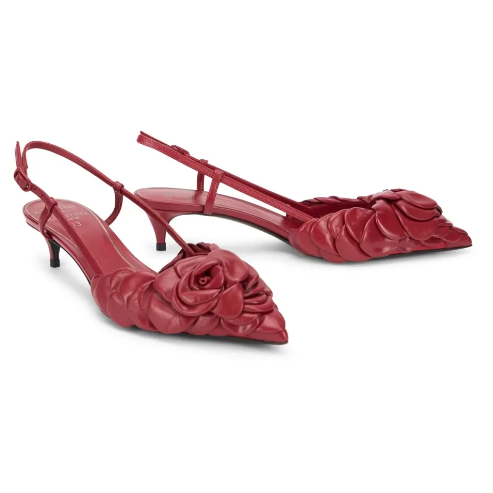 Elegant spids slingback med killingehæl