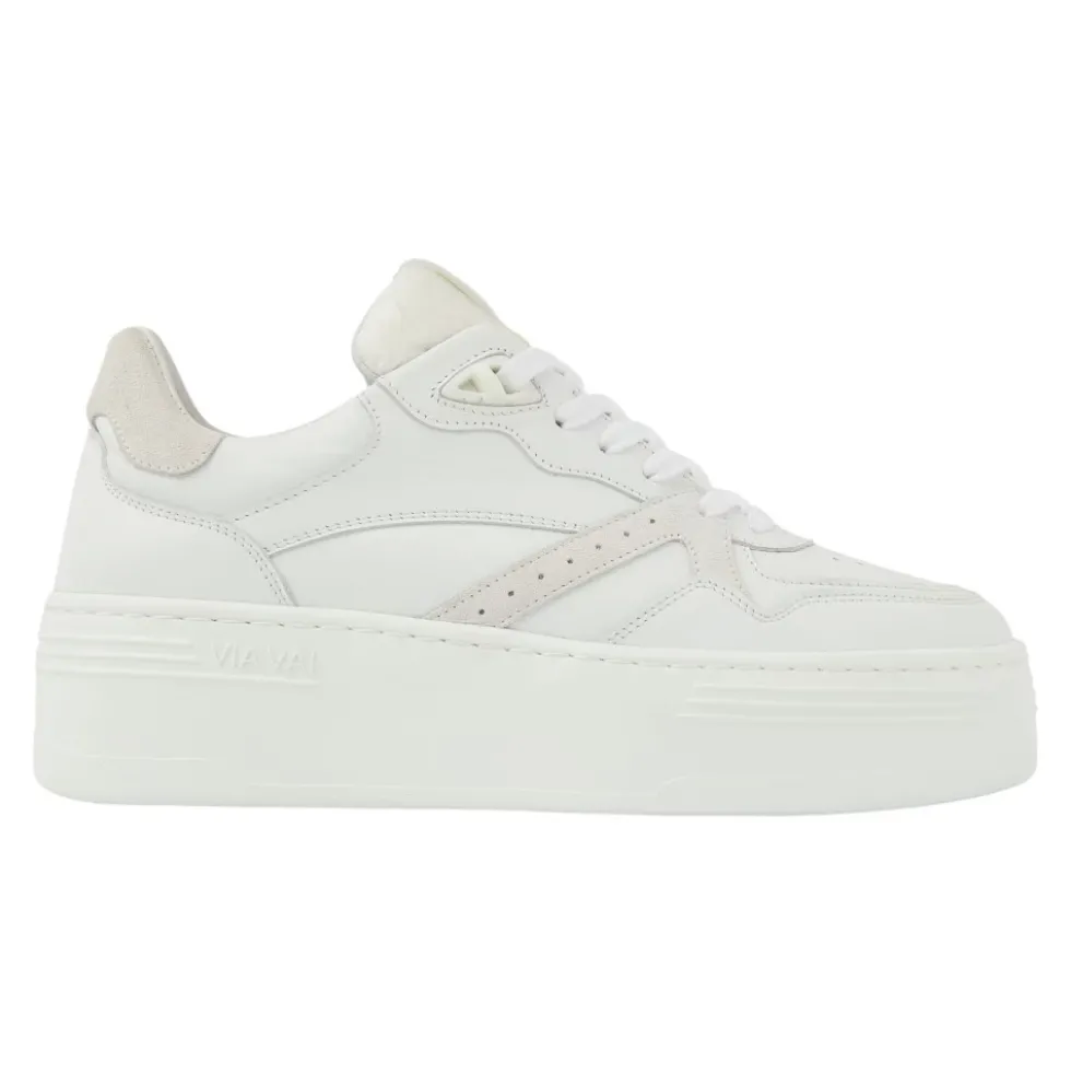 Isa Bo Sneakers