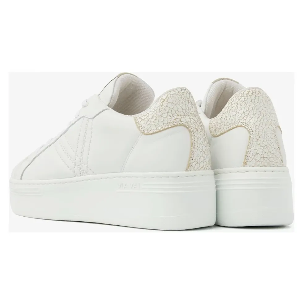 Isa Layne Sneakers