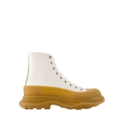 Lace-up Boots