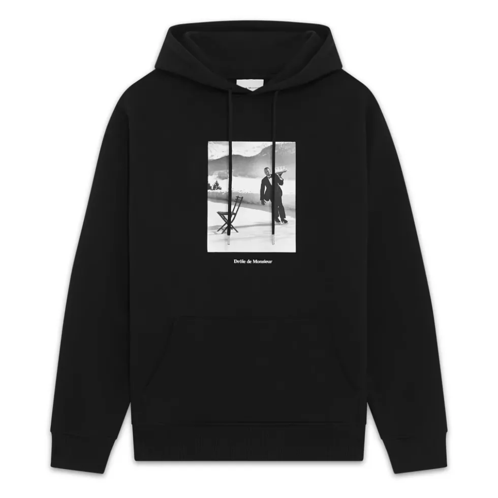 Le Hoodie Ice Skating Waiter