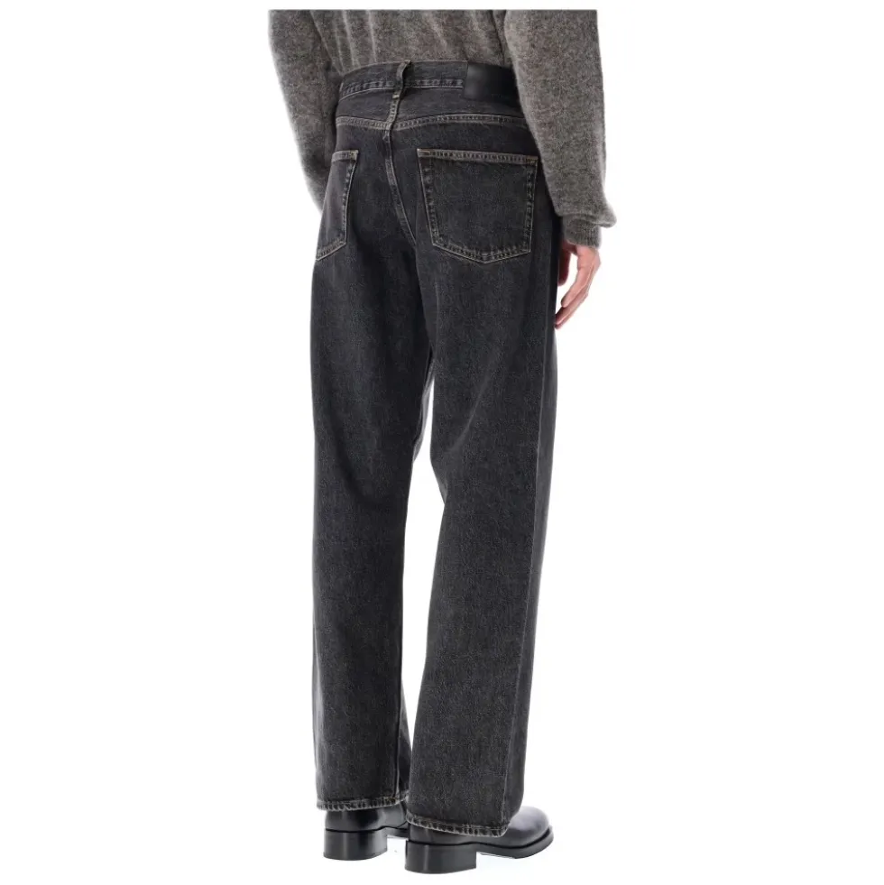 Loose Fit Jeans