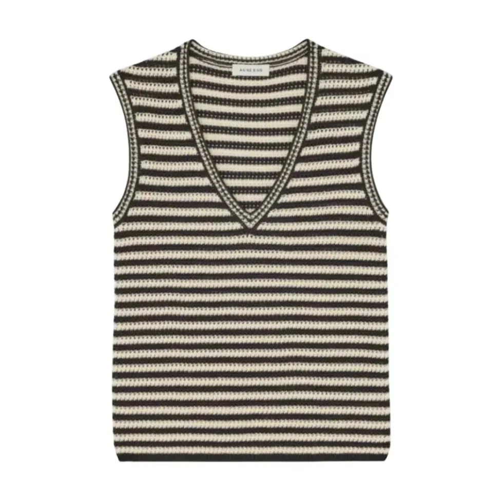 Lowen Sweater