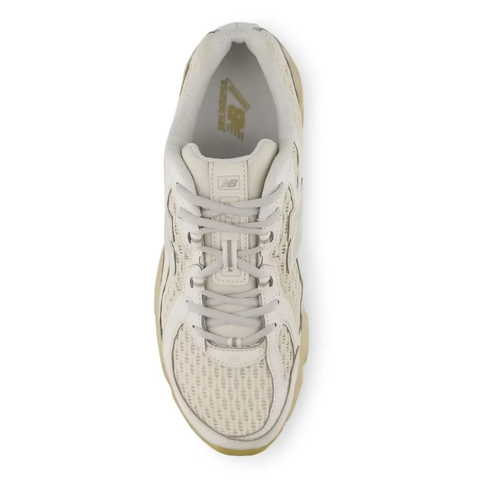 740 Sneaker