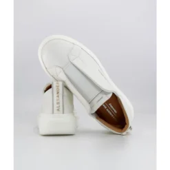 0602 Sneakers