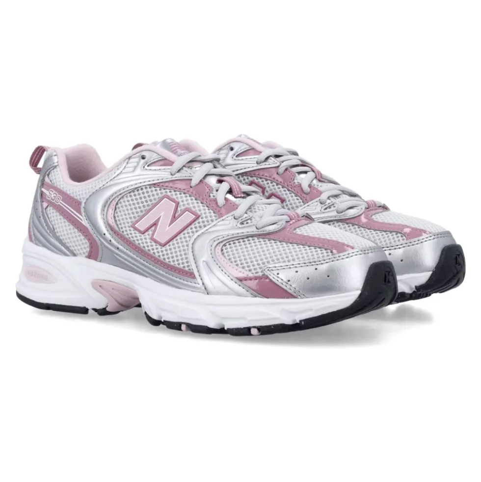 530 Sneakers