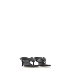 With Heel